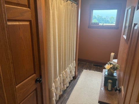Tiny photo for 6607 E Red Road, Vincennes, IN 47591 (MLS # 202643561)
