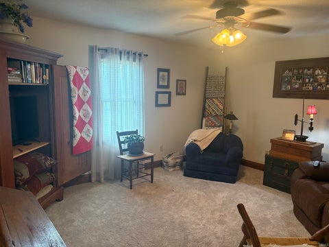 Tiny photo for 6607 E Red Road, Vincennes, IN 47591 (MLS # 202643561)