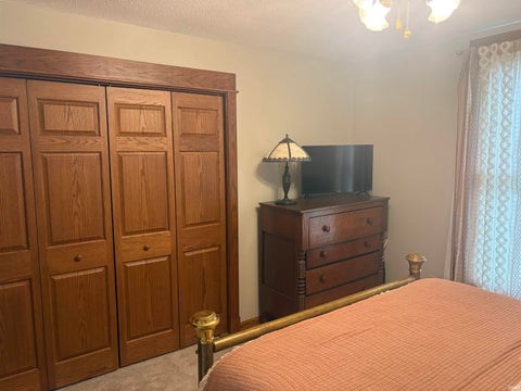 Tiny photo for 6607 E Red Road, Vincennes, IN 47591 (MLS # 202643561)