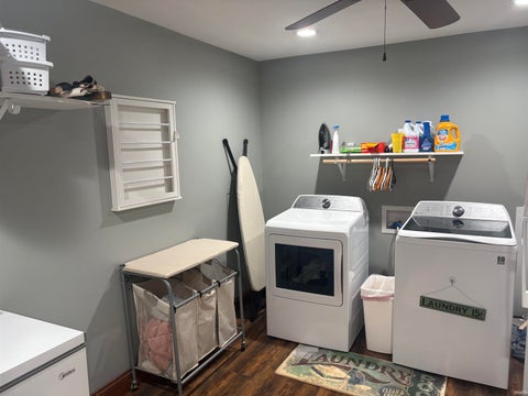 Tiny photo for 6607 E Red Road, Vincennes, IN 47591 (MLS # 202643561)