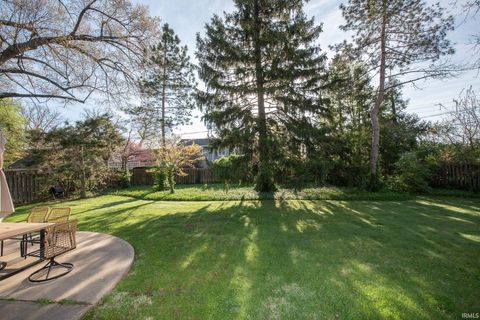 Tiny photo for 2113 S 8th Street, Lafayette, IN 47905 (MLS # 202618272)