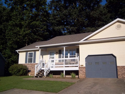 Photo of 1126 N Forest View Drive, Ellettsville, IN 47429 (MLS # 202634570)