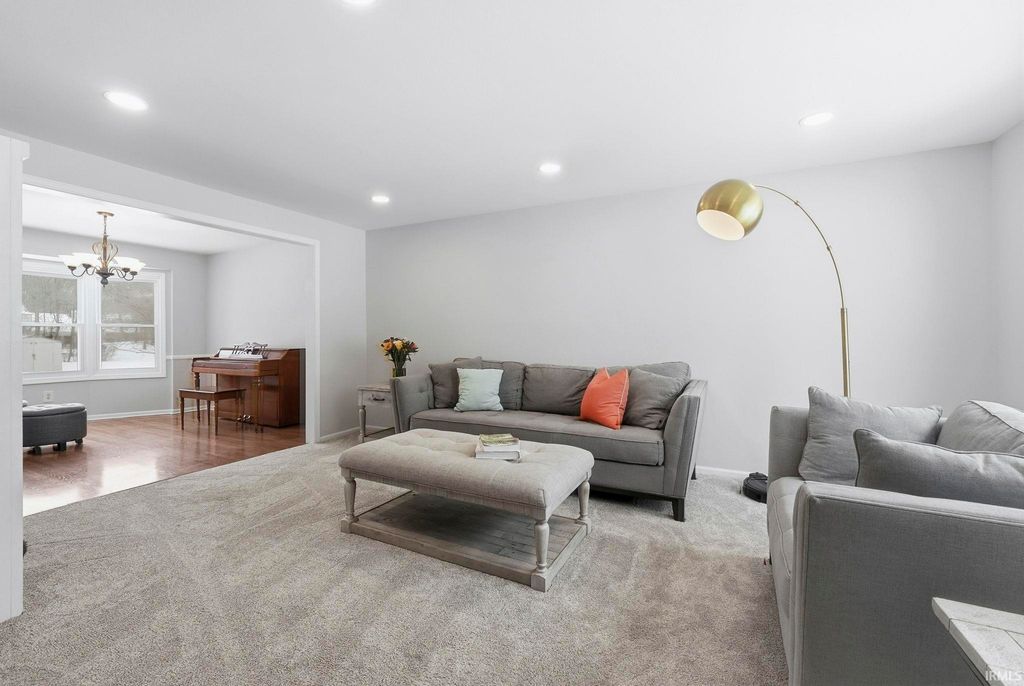 Photo of 4913 Live Oak Court, Fort Wayne, IN 46804 (MLS # 202601899)