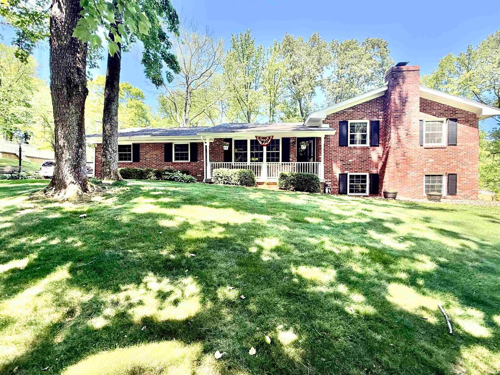 Photo of 1900 Schlensker Road, Evansville, IN 47725 (MLS # 202617534)