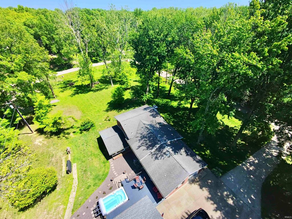 Photo of 1900 Schlensker Road, Evansville, IN 47725 (MLS # 202617534)
