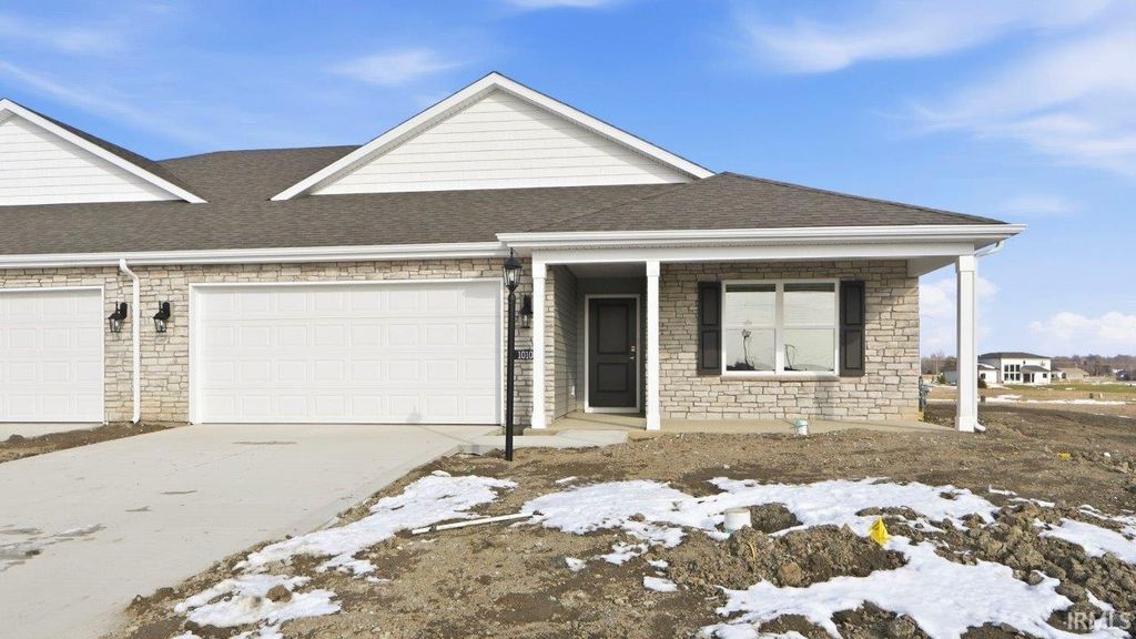 Photo of 1010 Butler Lake Court, Fort Wayne, IN 46818 (MLS # 202538370)