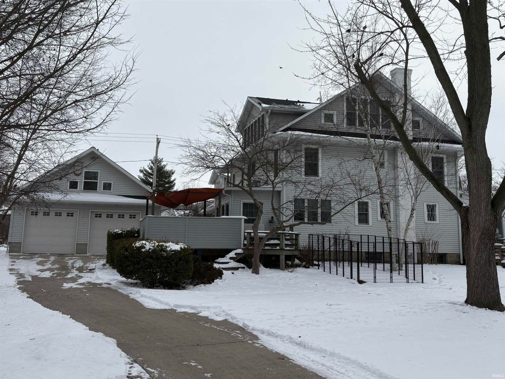Photo of 418 W Jefferson Street, Decatur, IN 46733 (MLS # 202603748)