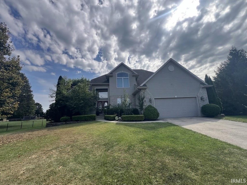 Photo of 57471 Cabriolet Court, Elkhart, IN 46516 (MLS # 202638580)