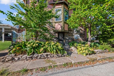 Tiny photo for 215 22nd Street, Logansport, IN 46947 (MLS # 202539388)