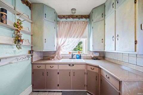 Tiny photo for 215 22nd Street, Logansport, IN 46947 (MLS # 202539388)