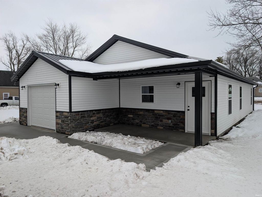 Photo of 407 Ogdon Street, Washington, IN 47501 (MLS # 202603869)