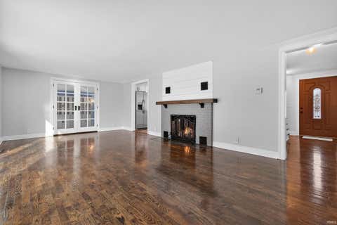 Tiny photo for 1411 N WABASH Avenue, Marion, IN 46952 (MLS # 202549275)
