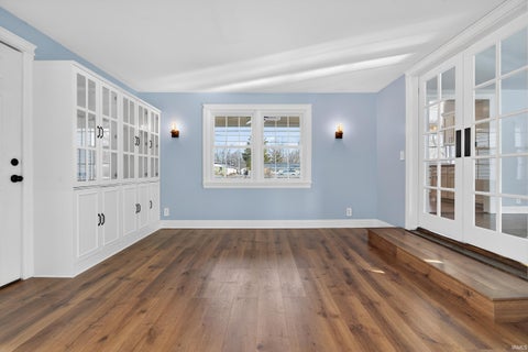 Tiny photo for 1411 N WABASH Avenue, Marion, IN 46952 (MLS # 202549275)