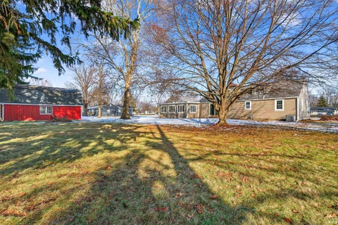 Tiny photo for 1411 N WABASH Avenue, Marion, IN 46952 (MLS # 202549275)
