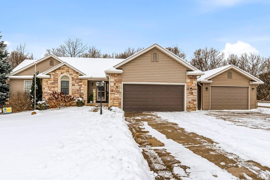 Photo of 57117 Garnet Lane, Goshen, IN 46528 (MLS # 202603326)