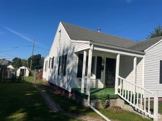 Photo of 1332 M Avenue, New Castle, IN 47362 (MLS # 202640587)