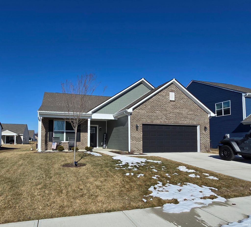 Photo of 910 HIGHLAND SPRINGS Lane, Kokomo, IN 46902 (MLS # 202605085)