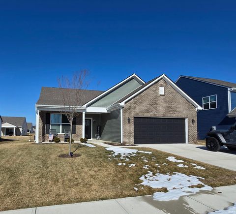 Photo of 910 HIGHLAND SPRINGS Lane, Kokomo, IN 46902 (MLS # 202605085)