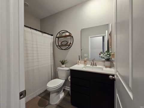 Tiny photo for 910 HIGHLAND SPRINGS Lane, Kokomo, IN 46902 (MLS # 202605085)