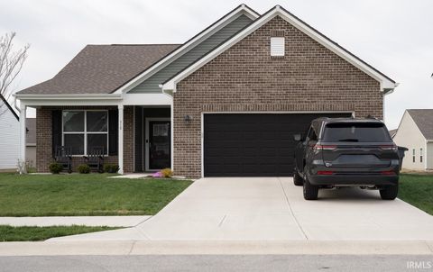 Photo of 910 HIGHLAND SPRINGS Lane, Kokomo, IN 46902 (MLS # 202605085)