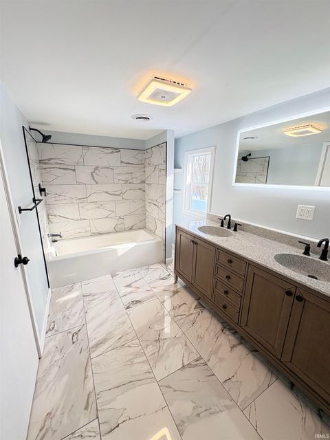 Tiny photo for 1236 S OHIO Avenue, Kokomo, IN 46902 (MLS # 202600363)