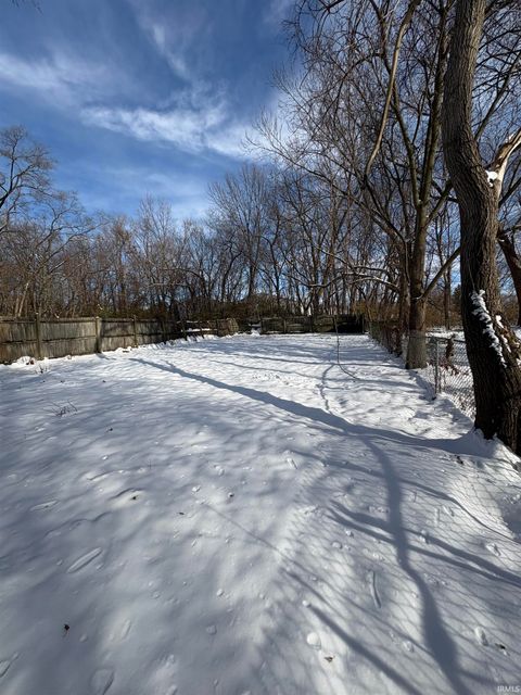 Tiny photo for 1236 S OHIO Avenue, Kokomo, IN 46902 (MLS # 202600363)