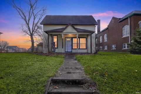 Photo of 602 E 2nd Street, Reynolds, IN 47980 (MLS # 202607957)