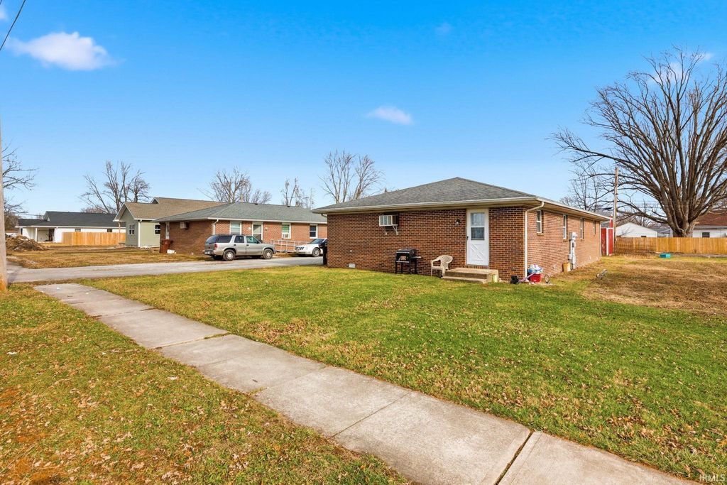 Photo of 3627 S Landess Street, Marion, IN 46953 (MLS # 202611500)