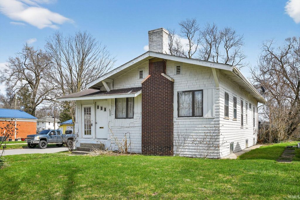 Photo of 1526 N Olive Street, South Bend, IN 46628 (MLS # 202610355)