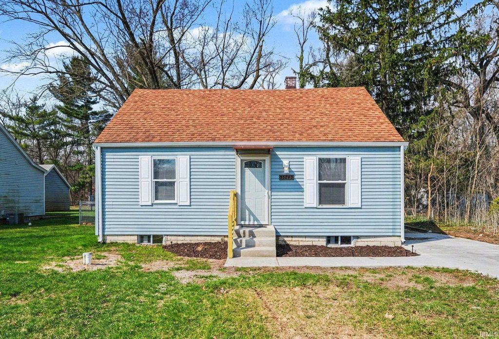 Photo of 55849 Mayflower Road, South Bend, IN 46619 (MLS # 202610239)