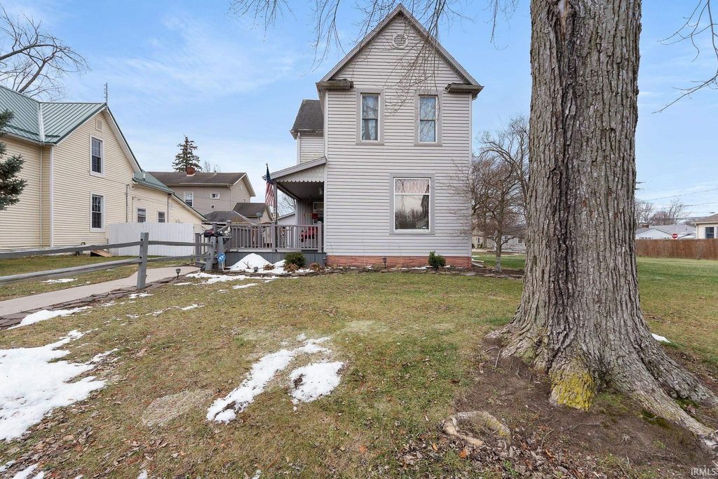 Photo of 507 Marshall Street, Decatur, IN 46733 (MLS # 202549004)