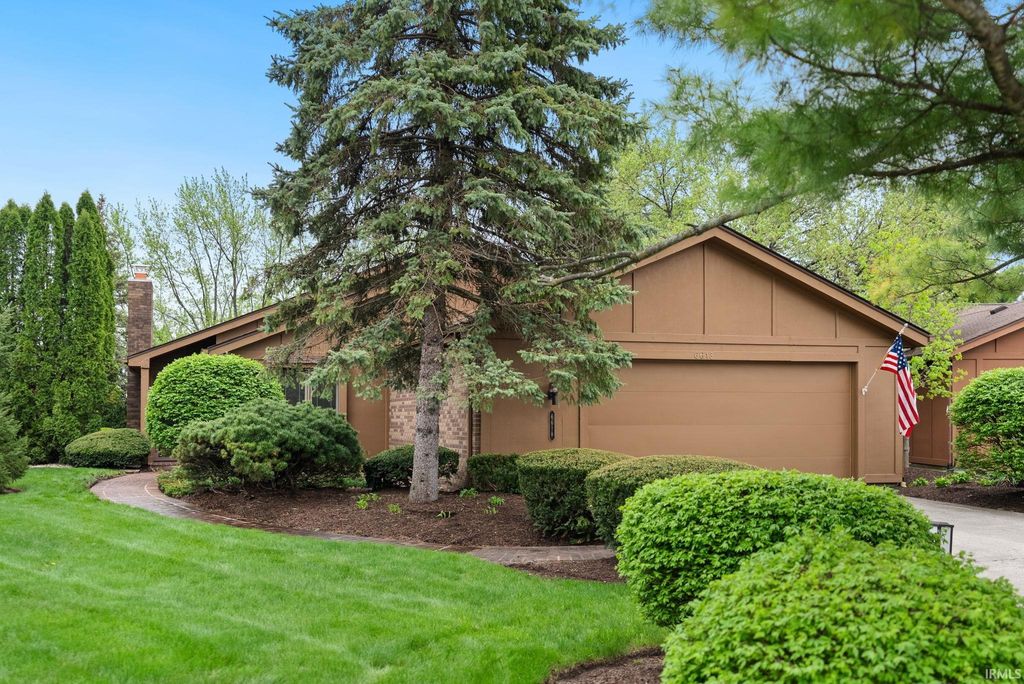 Photo of 6618 Camberwell Court, Fort Wayne, IN 46804 (MLS # 202613438)