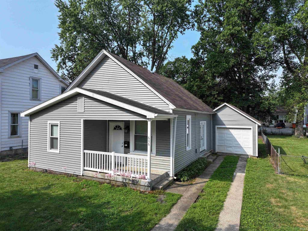Photo of 606 S Market Street, Winamac, IN 46996 (MLS # 202632332)