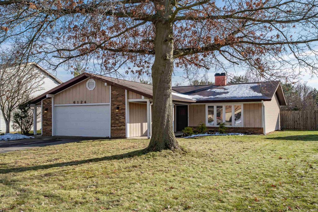 Photo of 6124 Millhollow Lane, Fort Wayne, IN 46815 (MLS # 202607215)