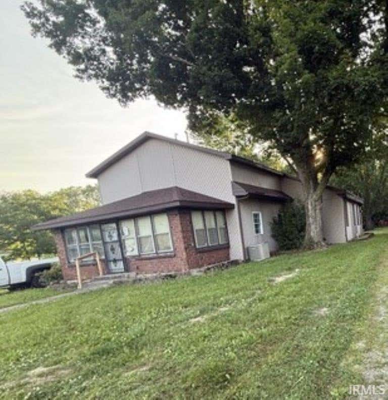 Photo of 3203 S Meridian Street, Marion, IN 46953 (MLS # 202625891)