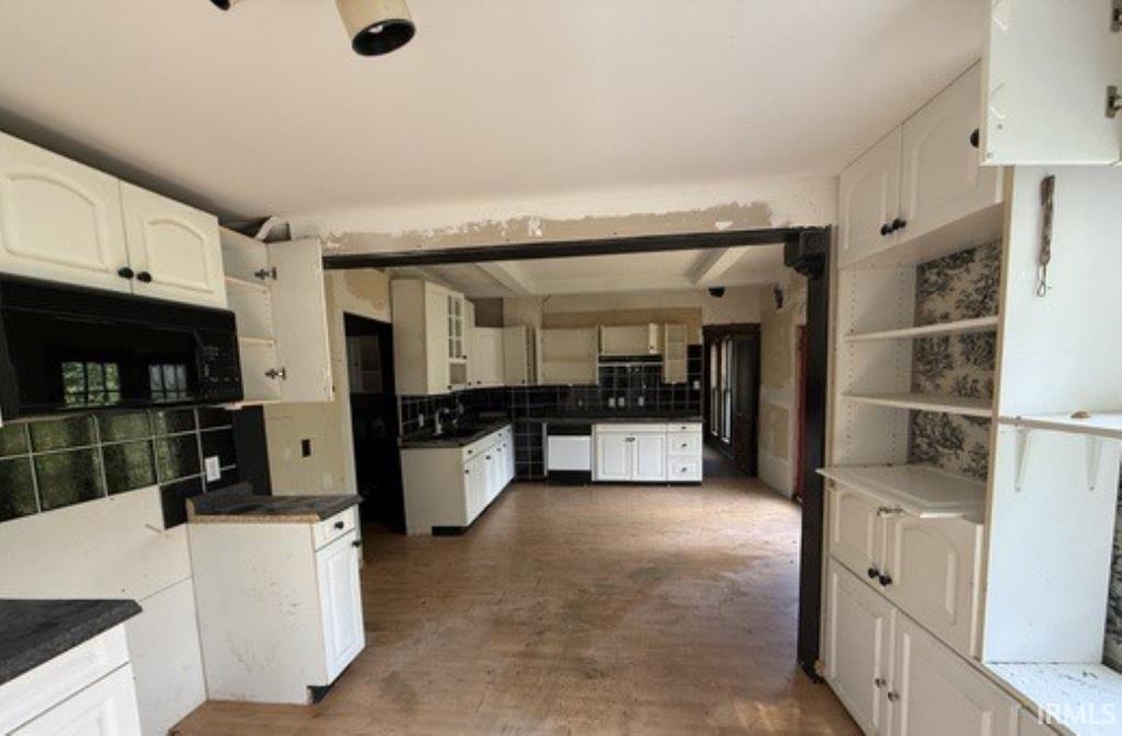 Photo of 3203 S Meridian Street, Marion, IN 46953 (MLS # 202625891)