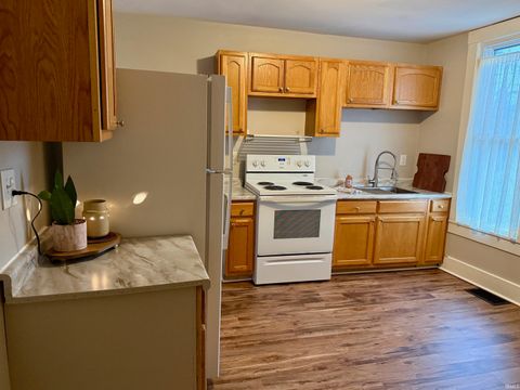 Tiny photo for 629/631 Madison Street, Rochester, IN 46975 (MLS # 202607907)