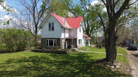 Photo of 2206 N 650 W, Columbia City, IN 46725 (MLS # 202616182)