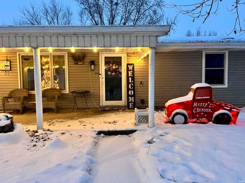 Tiny photo for 2449 Tam O Shanter Road, Kokomo, IN 46902 (MLS # 202547780)