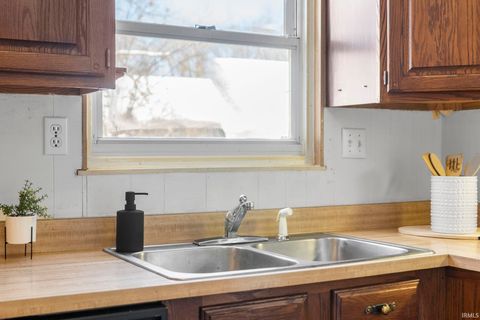 Tiny photo for 204 Armory Road, Delphi, IN 46923 (MLS # 202602883)