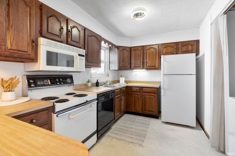 Tiny photo for 204 Armory Road, Delphi, IN 46923 (MLS # 202602883)