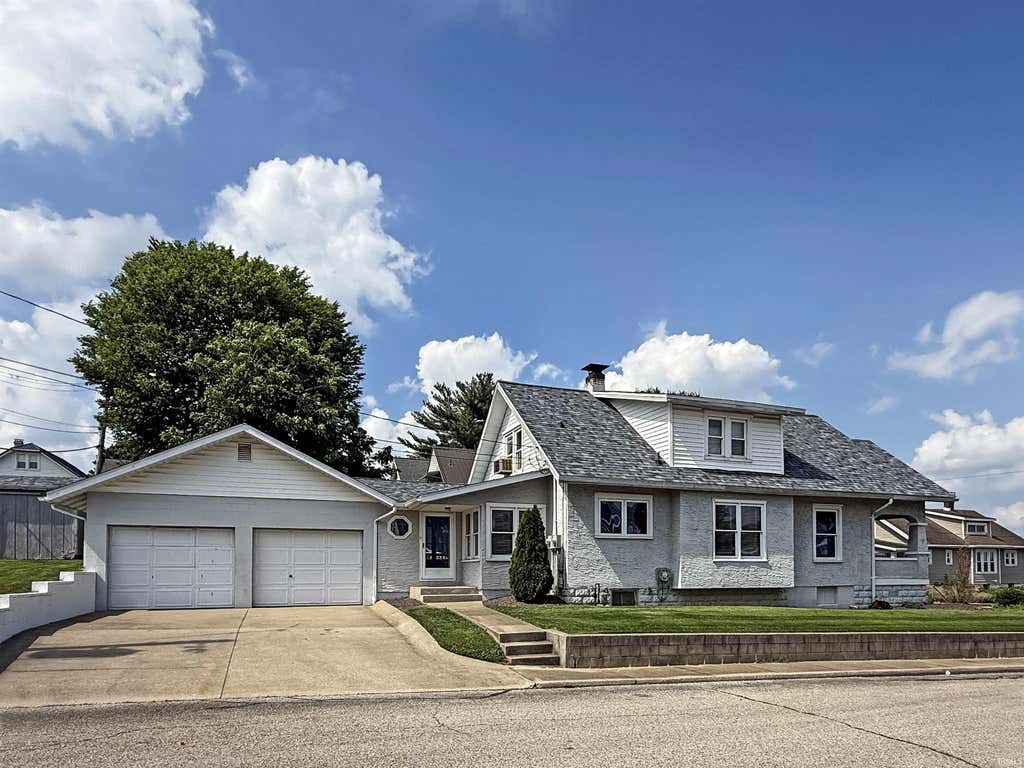 Photo of 1335 Kundeck Street, Jasper, IN 47546 (MLS # 202627840)