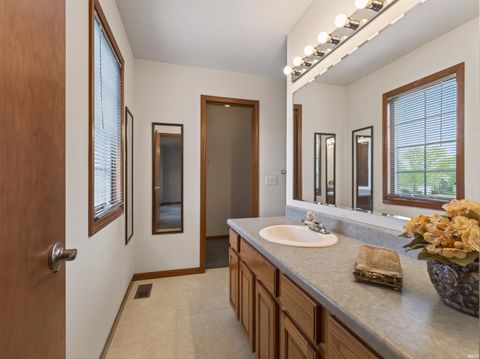 Tiny photo for 6205 Greenock Place, Fort Wayne, IN 46835 (MLS # 202618381)