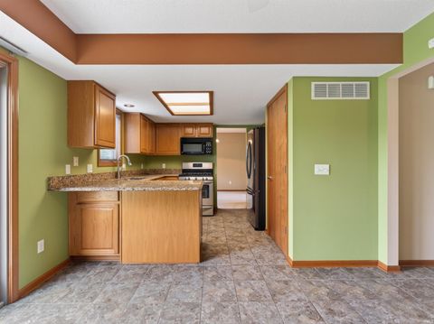 Tiny photo for 6205 Greenock Place, Fort Wayne, IN 46835 (MLS # 202618381)