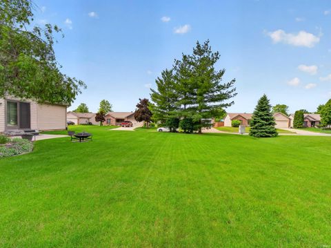 Tiny photo for 6205 Greenock Place, Fort Wayne, IN 46835 (MLS # 202618381)