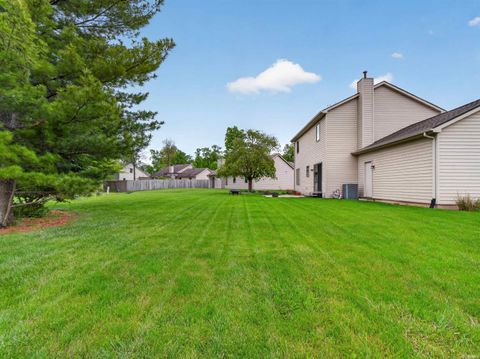 Tiny photo for 6205 Greenock Place, Fort Wayne, IN 46835 (MLS # 202618381)
