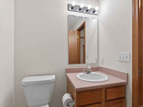 Tiny photo for 6205 Greenock Place, Fort Wayne, IN 46835 (MLS # 202618381)