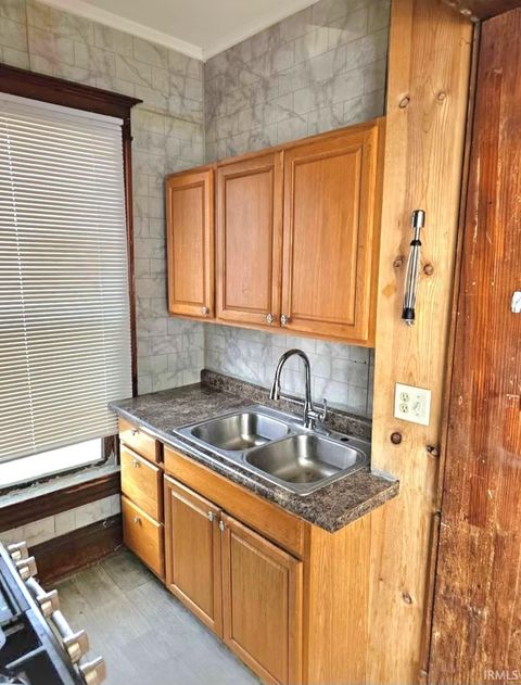 Tiny photo for 115 S 9th Street, Lafayette, IN 47905 (MLS # 202611928)