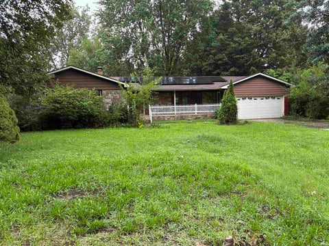 Photo of 748 W 9Th Street, Rochester, IN 46975 (MLS # 202638376)