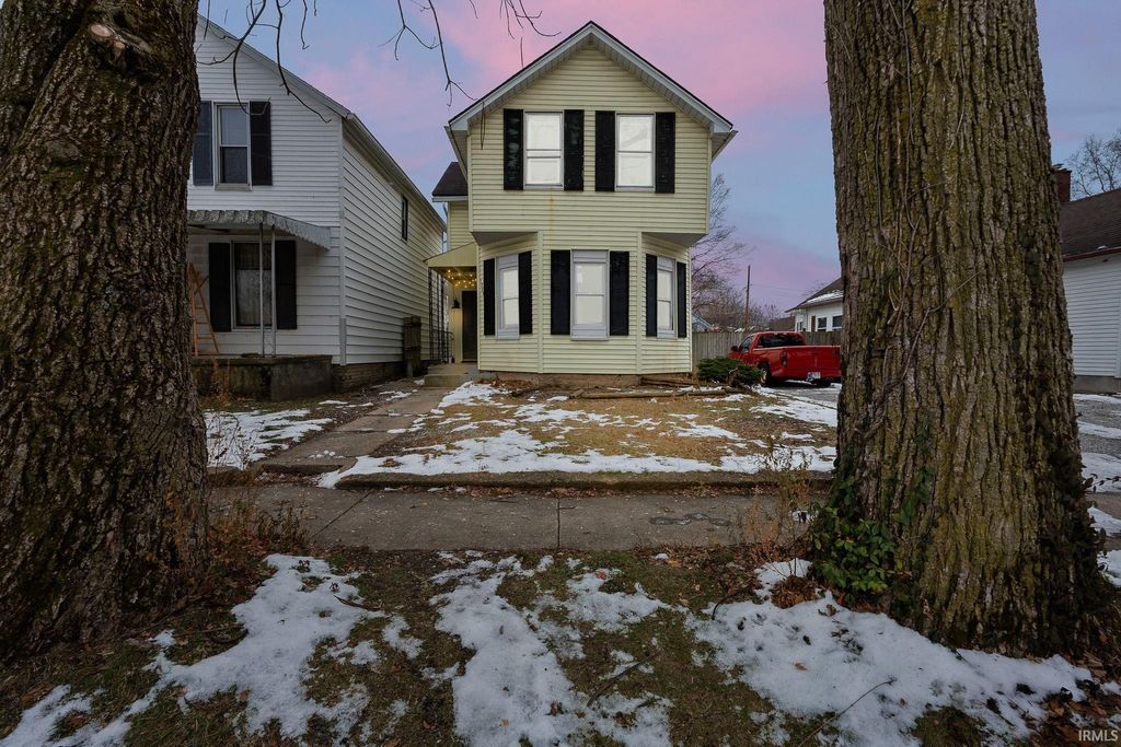 Photo of 1207 Elm Street, Fort Wayne, IN 46808 (MLS # 202548832)
